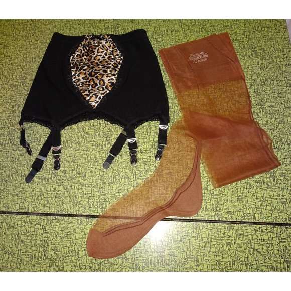 vintage Other - Vintage Black Leopard Print Open Bottom Girdle Garters & Stocking Set S